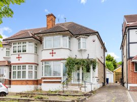 Ravensdale Avenue, London photo