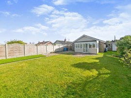 Deben Drive, Sudbury thumb 3