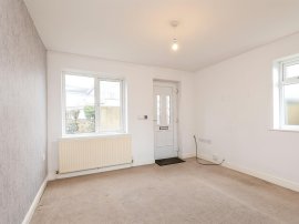 Mount Road, Wibsey, Bradford thumb 3