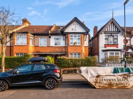 Lyndhurst Road, Thornton Heath photo