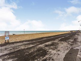 Park Terrace, Bognor Regis thumb 2