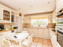 Little Johns Close, South Bretton, Peterborough thumb 3