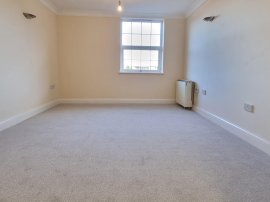 St. Floras Road, Littlehampton thumb 3