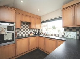 Fownes Road, Minehead thumb 2