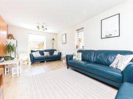Stearn Way, Buntingford thumb 2