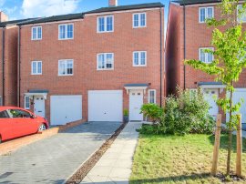 Pine Close, Ware photo