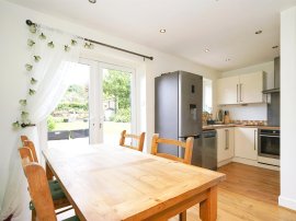 Maylea Drive, Otley thumb 3