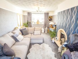 Alamein Drive, Winsford thumb 3