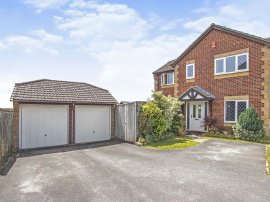 Isaacs Close, Poole photo