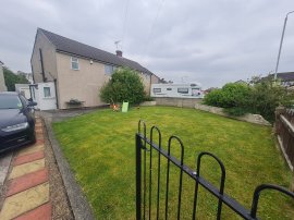 Holmfield Close, PONTEFRACT photo