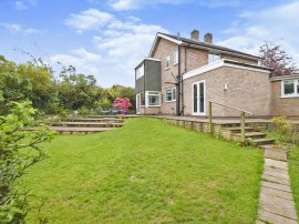 Hermitage Close, Oadby, Leicester thumb 3