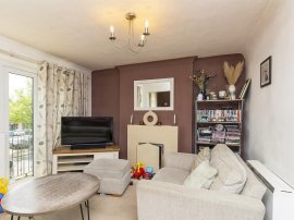 Long Chaulden, HEMEL HEMPSTEAD thumb 3
