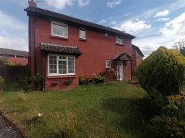 Wood Hall Drive, SWINDON photo