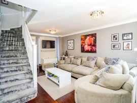 Chilham Close, Hemel Hempstead thumb 2