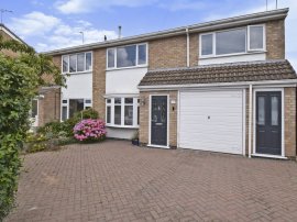 Wheatlands Drive, Countesthorpe, LEICESTER photo
