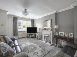 Wheatfield Drive, Tickhill, Doncaster thumb 2
