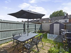 Mansefield Close, Desborough, KETTERING thumb 2