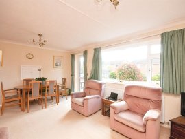 Kingsmead Way, Seaford thumb 3
