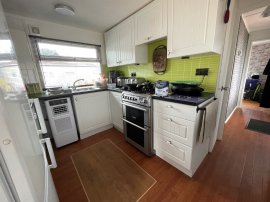 Kings Copse Avenue, Hedge End, Southampton thumb 3