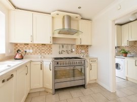 Manor Court, Fairburn, Knottingley thumb 2
