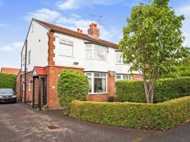 Shaftesbury Avenue, Vicars Cross, Chester thumb 1