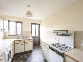 Meadow Walk, Edenthorpe, Doncaster thumb 3