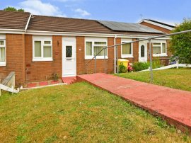 Sunningdale Road, Saltash thumb 1