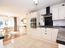 Rothesay Avenue, Chelmsford thumb 2