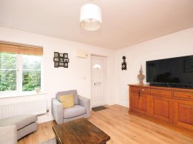 Nightingale Close, Polegate thumb 3