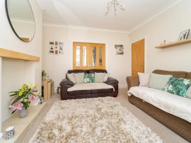 Mayfield Drive, Sandbeds, Keighley thumb 3
