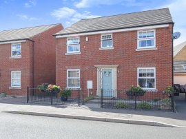 Clarendon Close, Corby thumb 1
