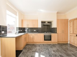 Wakefield Road, Ackworth, Pontefract thumb 2