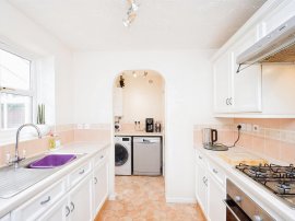 Blackwellhams, Chippenham thumb 3