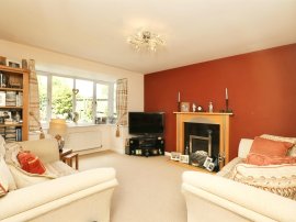 Somin Court, Balby, Doncaster thumb 2
