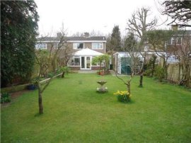 Ardingly Close, CRAWLEY photo