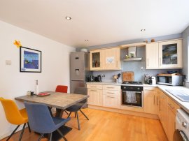 Ogbourne Close, Wantage thumb 2
