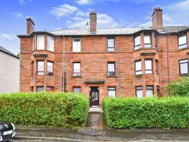 Dinart Street, Glasgow thumb 1