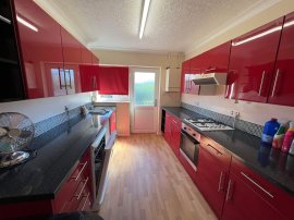 Breakleys Road, Desborough, Kettering thumb 2