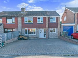 Hawkwood Road, Sible Hedingham, Halstead thumb 1
