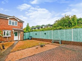 Heron Ridge, Polegate thumb 2