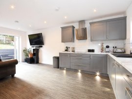 Greenshaw, BRENTWOOD photo