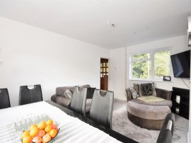 Greenshaw, BRENTWOOD thumb 3
