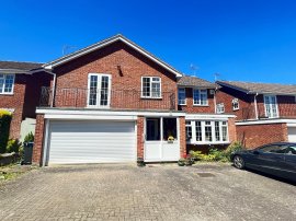 Sandon Close, Tring photo