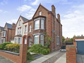 Clifton Avenue, Hartlepool thumb 2