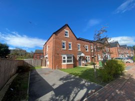 Maple Gardens, LEEDS photo