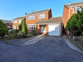 Pitsford Drive, LOUGHBOROUGH photo