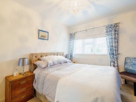 Selsey Avenue, Bognor Regis thumb 3