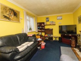 Millwey Avenue, Axminster thumb 3