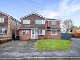 Avery Road, Sutton Coldfield thumb 1