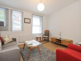 Stirling Court, Covent Garden, WC2E photo